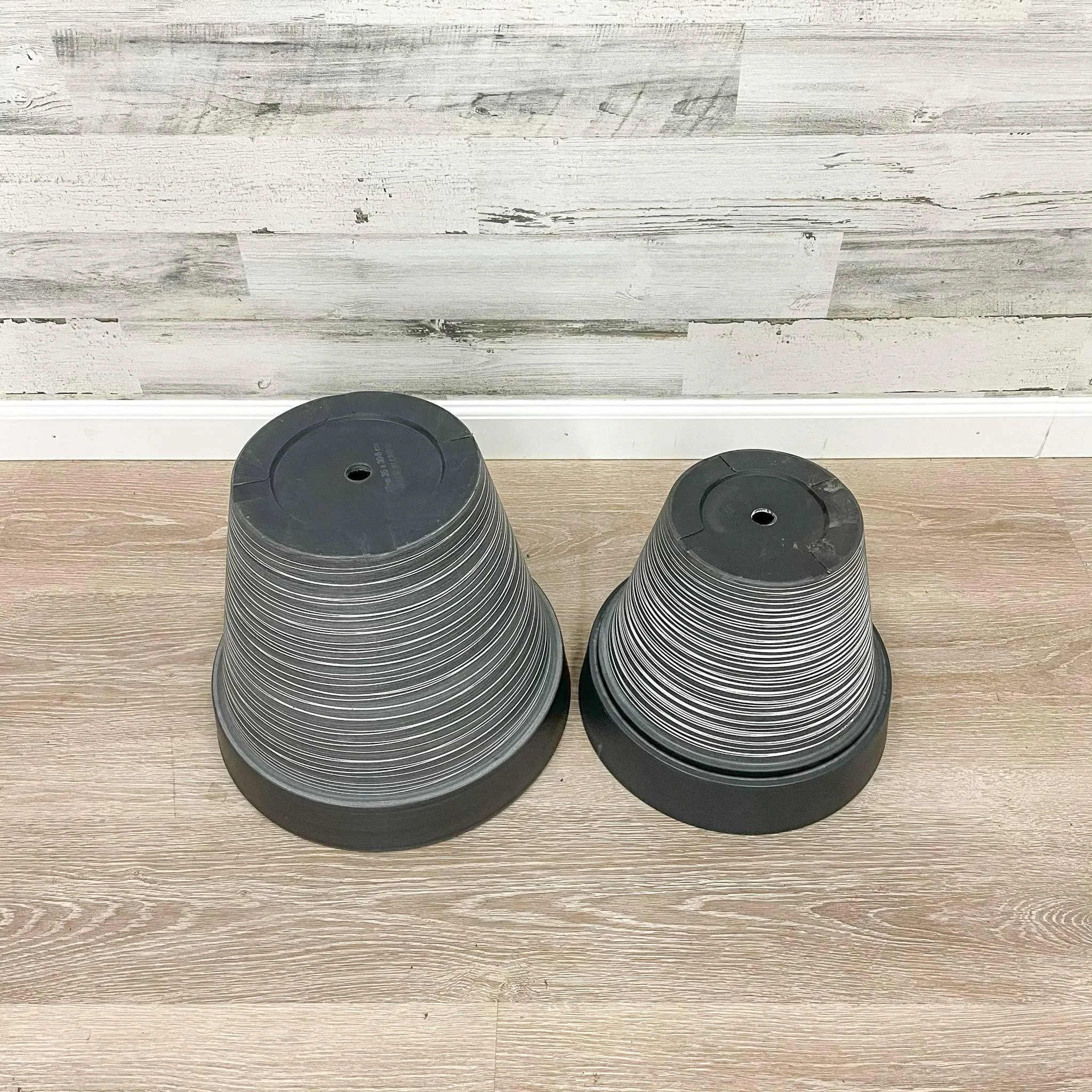Carve Finish Planter - Grey - 12-inch