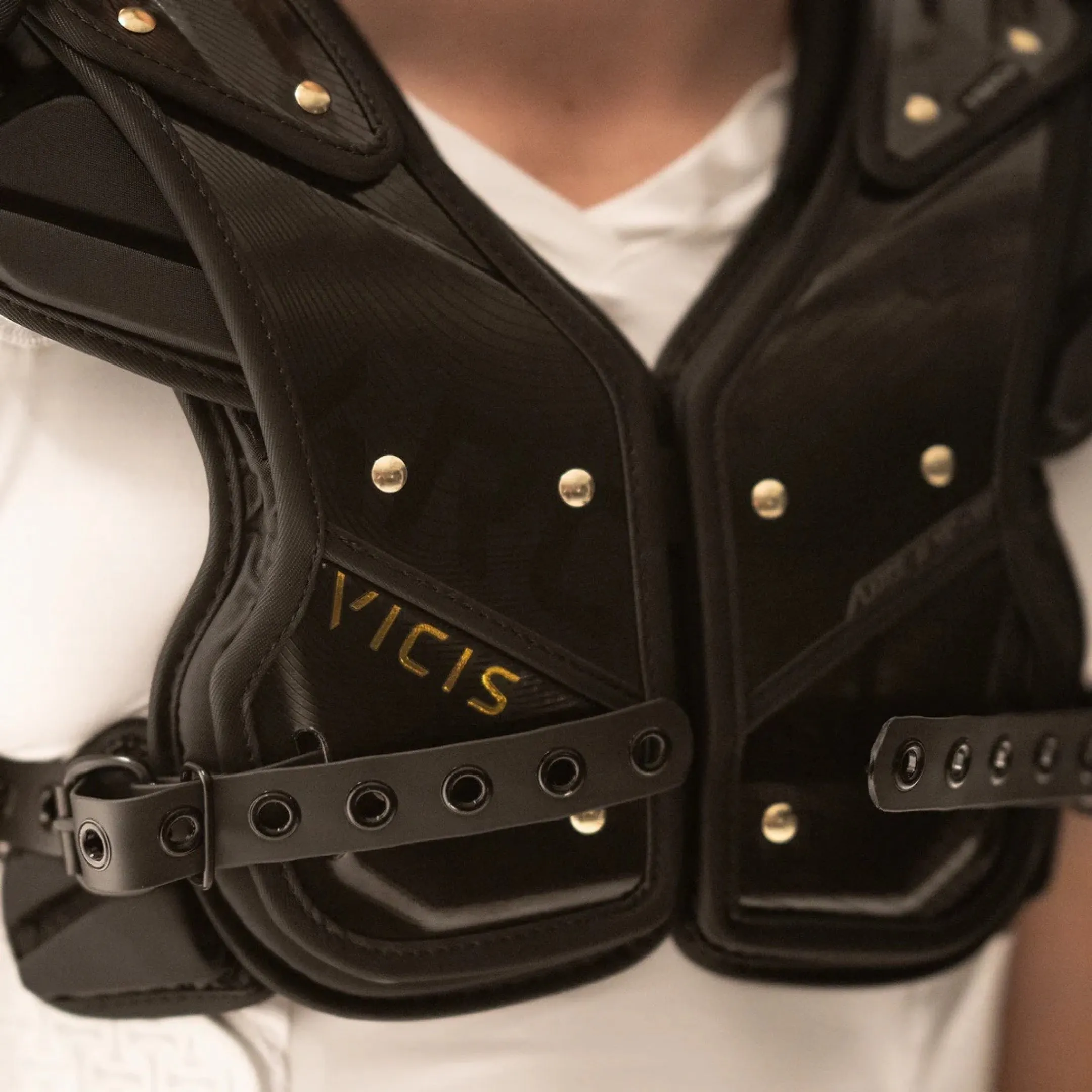 VICIS ARC_V1 Varsity Shoulder Pads  All Purpose